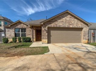 716 Sandy Ln, Fort Worth, TX 76120