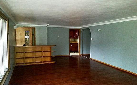 5th image of 906 E High St