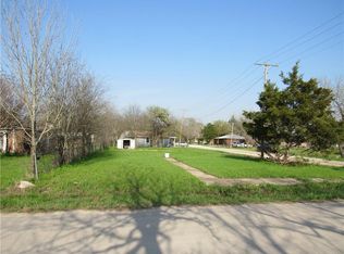 117 S Smyth St, Mart, TX 76664