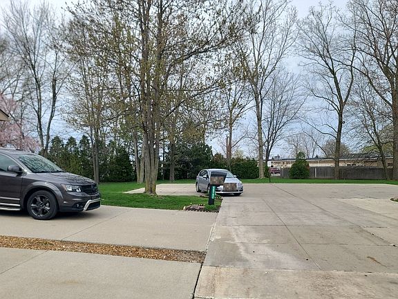 4th image of 50788 Bower Ct #27