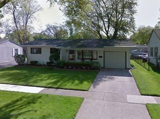 299 Hiawatha Dr, Buffalo Grove, IL 60089