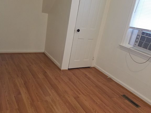3rd image of 1312 Charles St APT 1