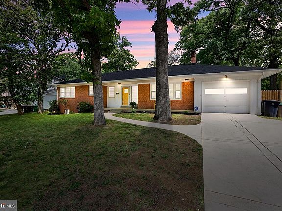 4th image of 13218 Lenfant Dr