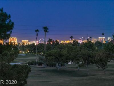 8705 Canyon View Dr, Las Vegas, NV, 89117