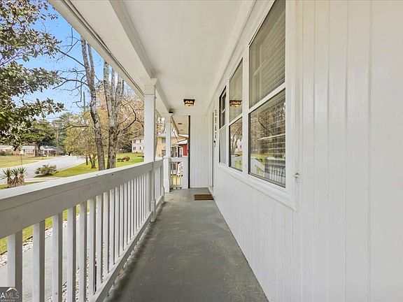 4th image of 3962 Cornell Blvd SW