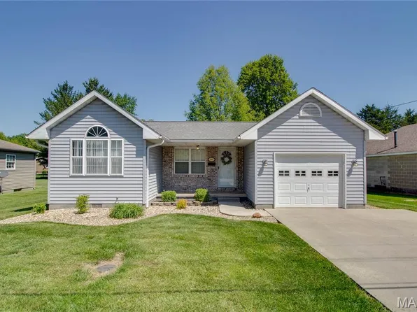 1007 W Hickory St, Jerseyville, IL 62052