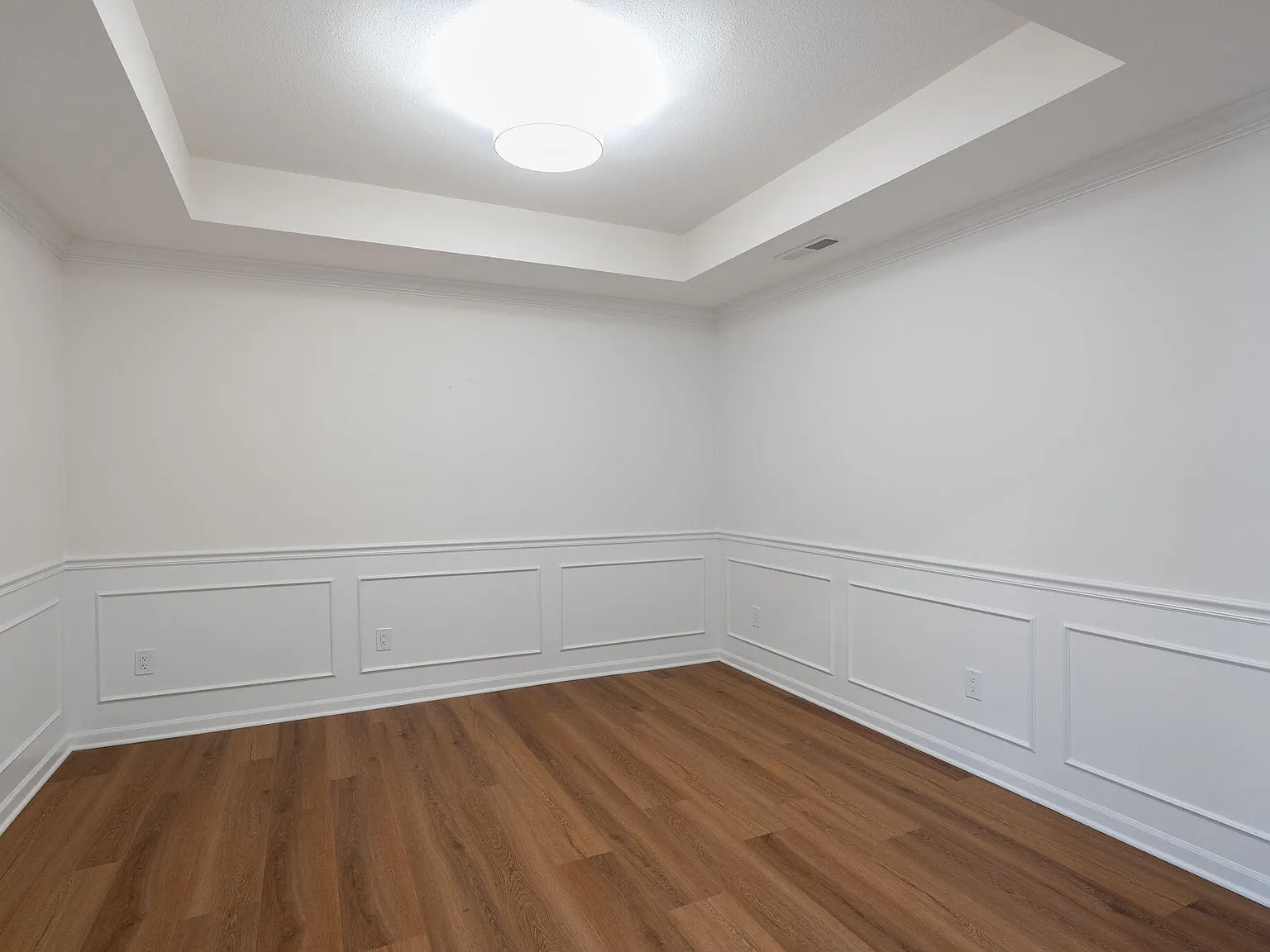 2 bed, 2.0 bath, 2018 sqft, $2,900 — Photo 4