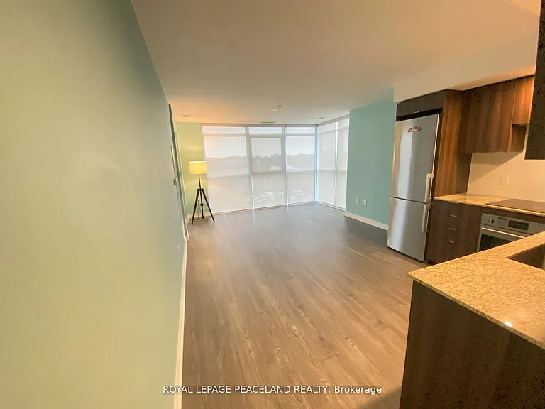225 Village Green Sq #410 — Photo 20