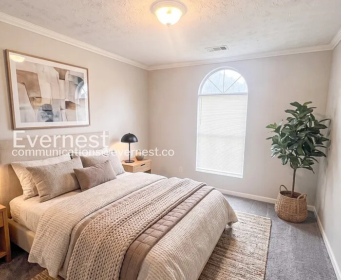 1487 Saint Dunstans Rd — Photo 16