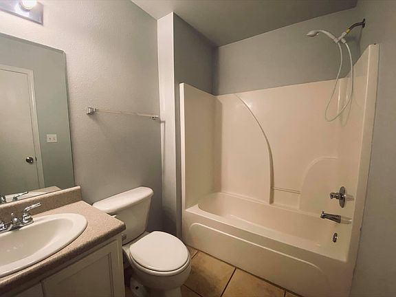 4th image of 200 E Marietta Ct #1