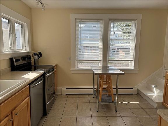 3rd image of 49 Connection St