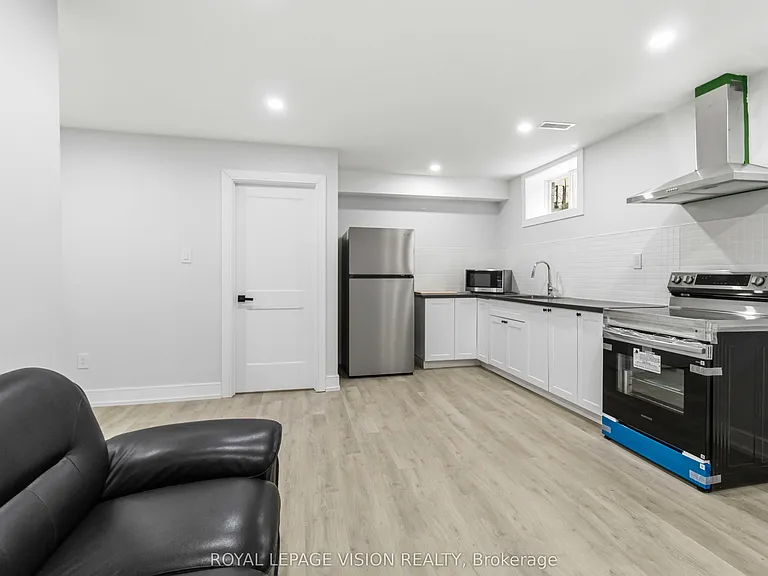 77 Thomas St #LOWER — Photo 10