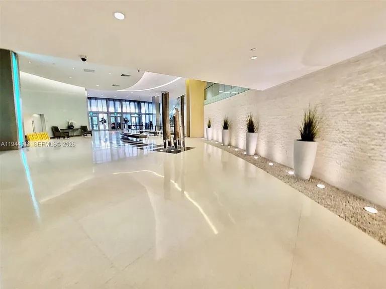92 SW 3rd St #1808 — Photo 44