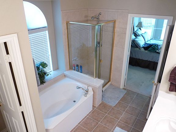 Master Bathroom (A)