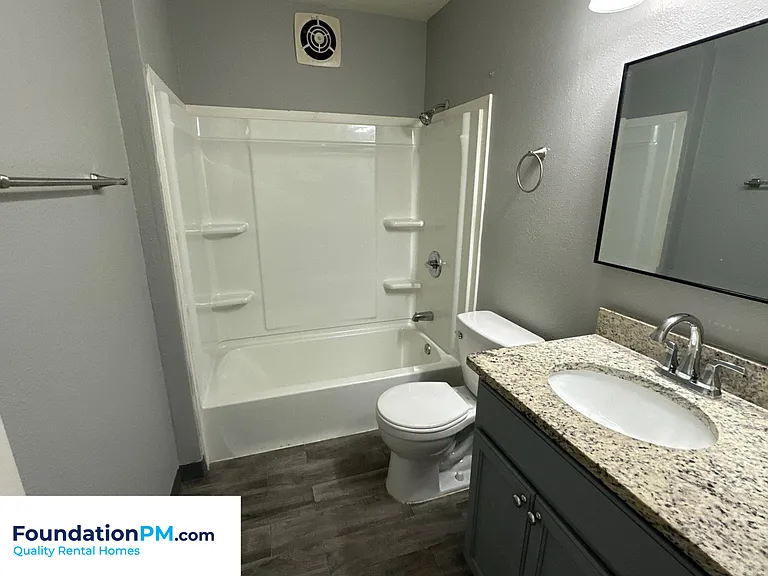 1283 E Raines Rd — Photo 3