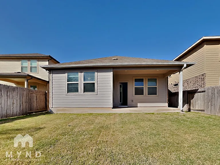 116 Canis St — Photo 24
