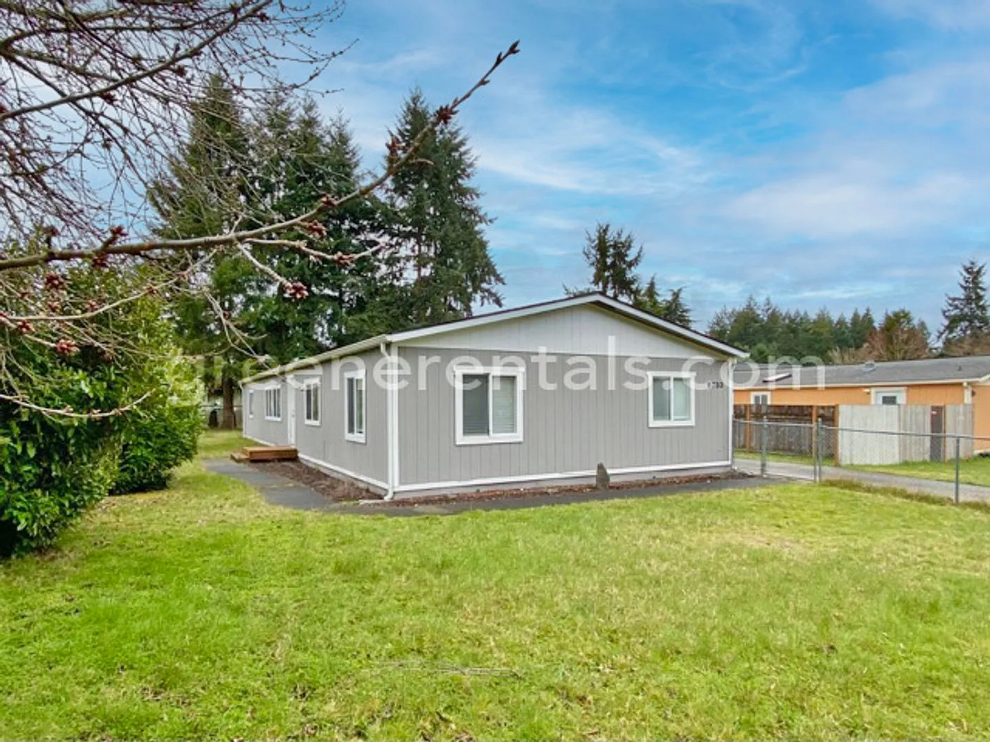 Updated 4BR 2BA Home in Lacey — Photo 2