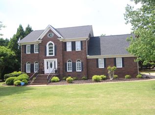 2 Meadow Mist Trl, Greer, SC 29650