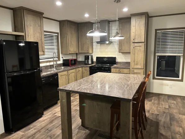 13605 Campfire Cir, South Haven, MN 55382