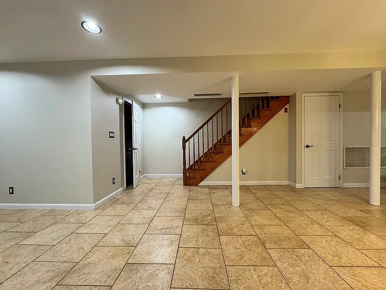 60 Hausman St #1 — Photo 26