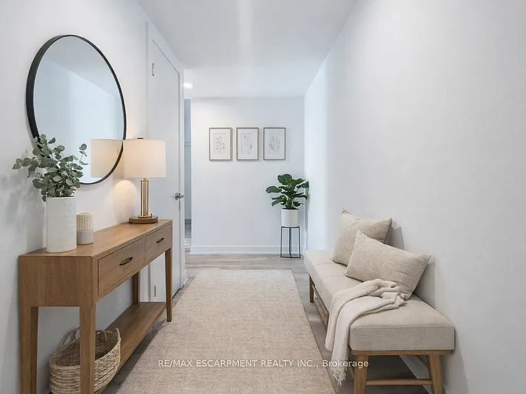 370 Martha St #309 — Photo 4