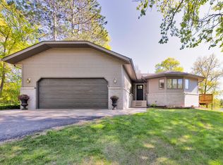 25397 Island View Dr, Cohasset, MN 55721