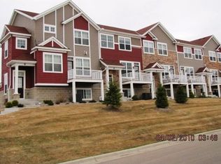 1862 Colonial Ln UNIT 5, Chanhassen, MN 55317