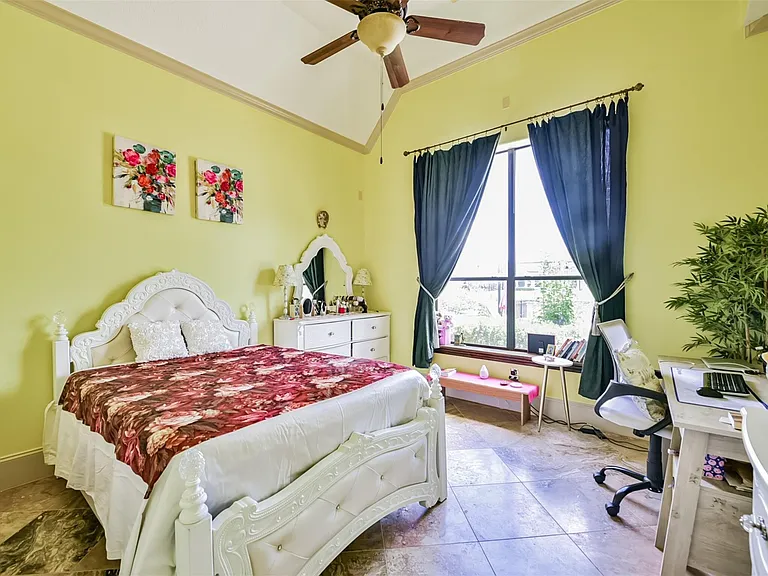 7603 Catalina Island Dr — Photo 29