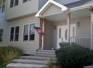 1762 Kings Rd, Manhattan, KS 66503