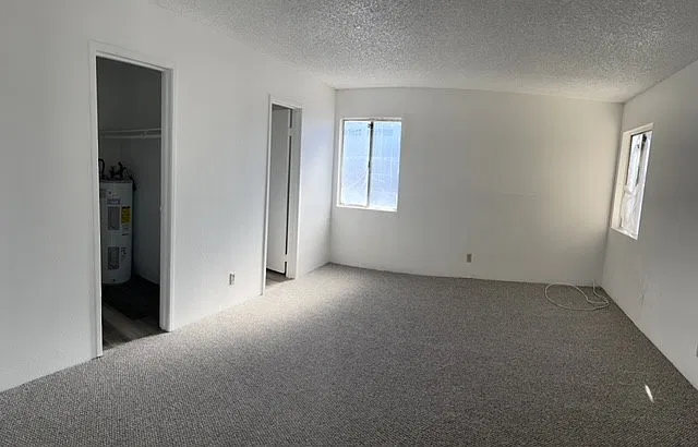 2 bed, 876 sqft, $975 — Photo 2