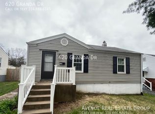 620 Granda Dr, Saint Louis, MO 63125