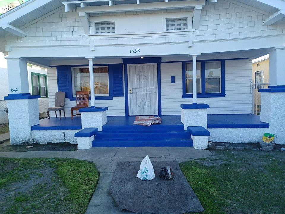 1st image of 1538 W 51st Pl