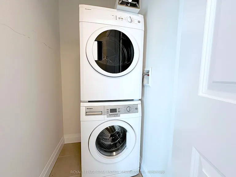 2333 Taunton Rd #209 — Photo 16