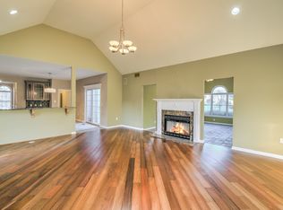 22 Renk Farm Dr, Monmouth Junction, NJ 08852