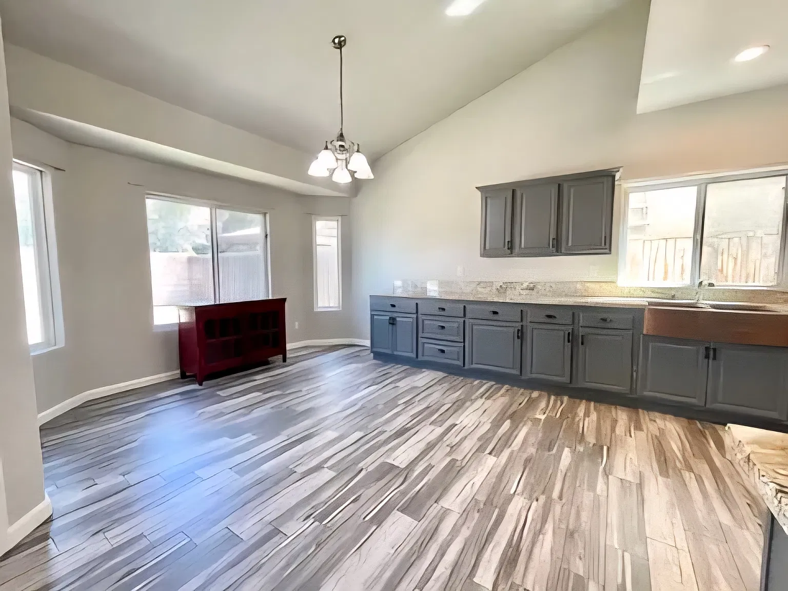 3 bed, 1684 sqft, $2,500 — Photo 4