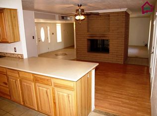 5925 San Augustin Dr, Las Cruces, NM 88012