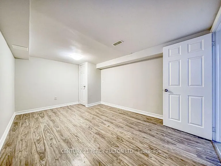 871 Liverpool Rd #LOWER — Photo 13