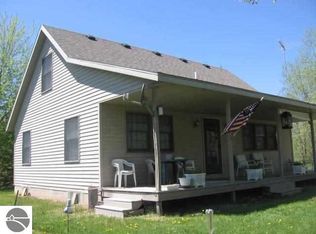 728 Everett Trl, Hale, MI 48739