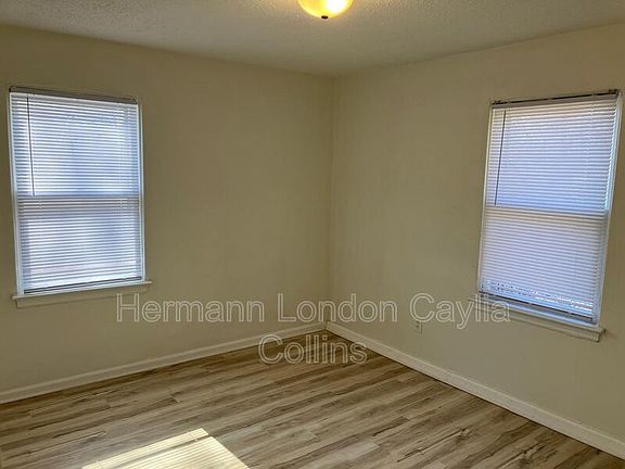5th image of 9815 Vickie Pl