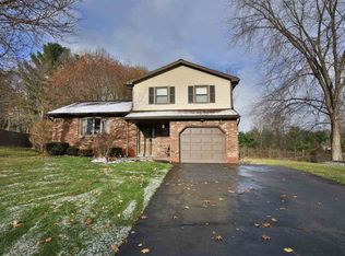 5105 Foxwood Dr, Schenectady, NY 12303