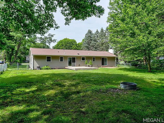 3rd image of 2230 Marlacoba Dr