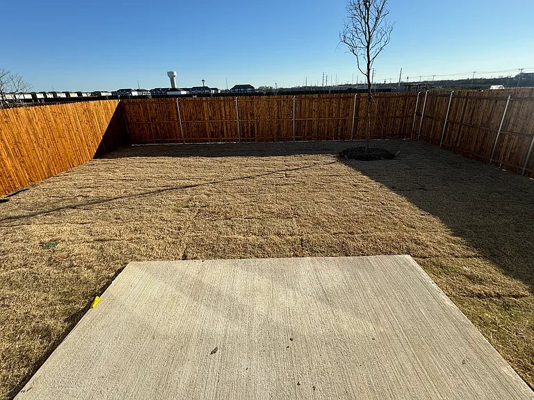 219 Savannah Way — Photo 17