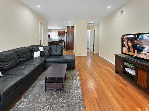 3rd image of 18611 Collins St APT E35