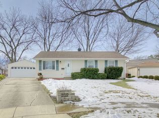355 Sandra Ct, Glendale Heights, IL 60139