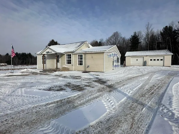 544 Lavalley Rd, Champlain, NY 12919