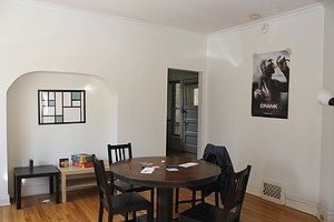 3rd image of 4636 N Leavitt St #1