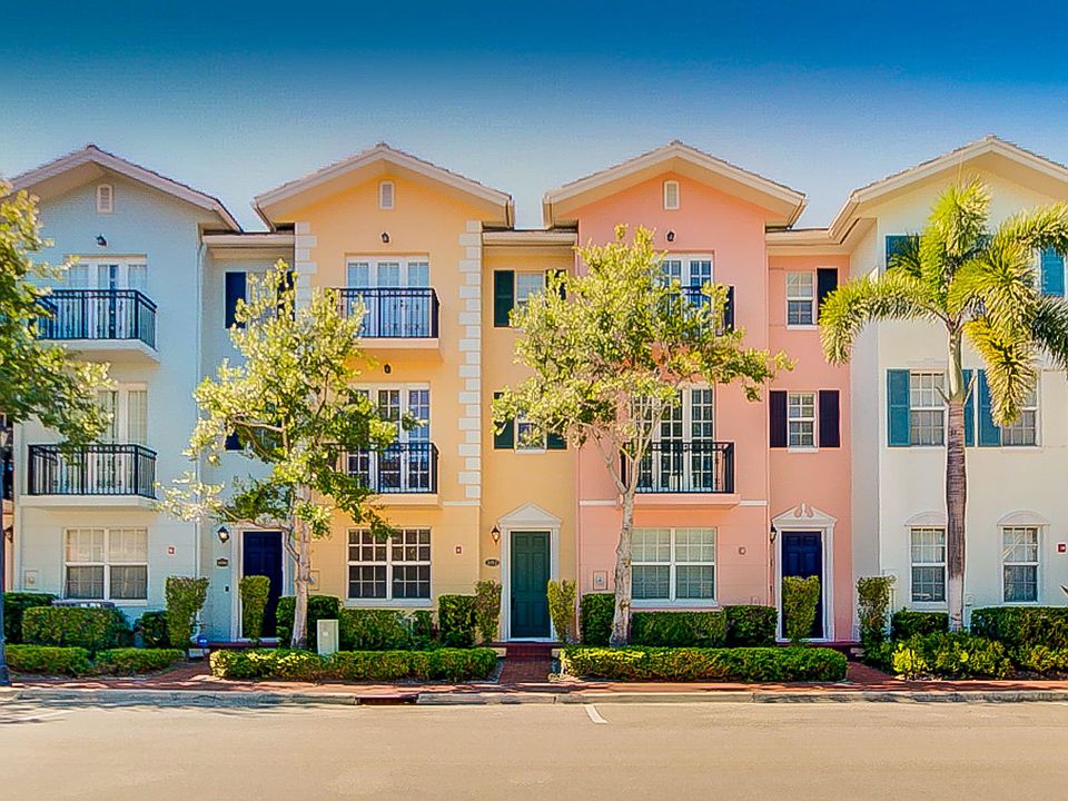 1st image of 1008 E Heritage Club Cir
