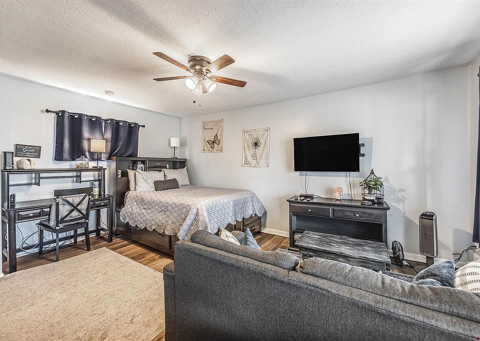 1st image of 1314 W Tomichi Avenue #16