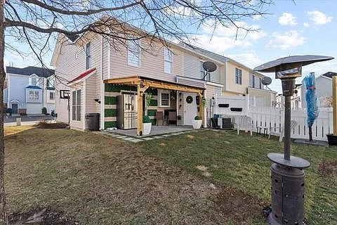 1116 Patrick Henry Pl — Photo 13