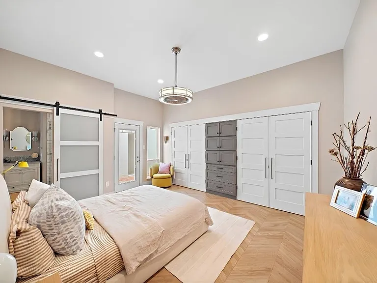 705 Usener St #B — Photo 3